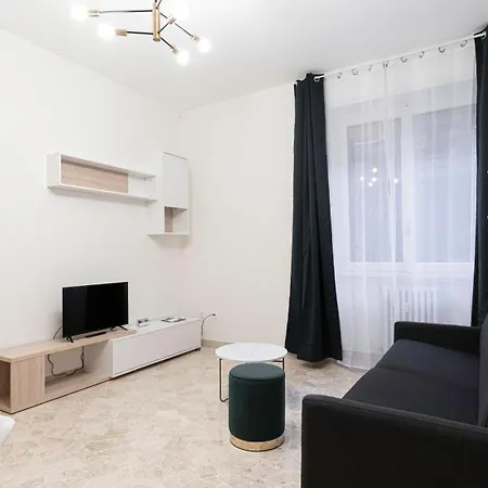 Puccini 3 Apartment *