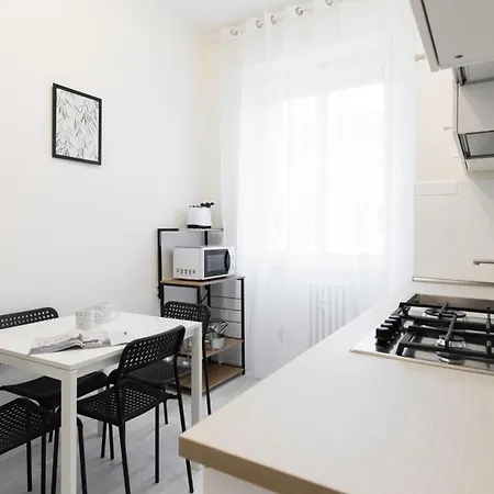 Puccini 3 Apartment